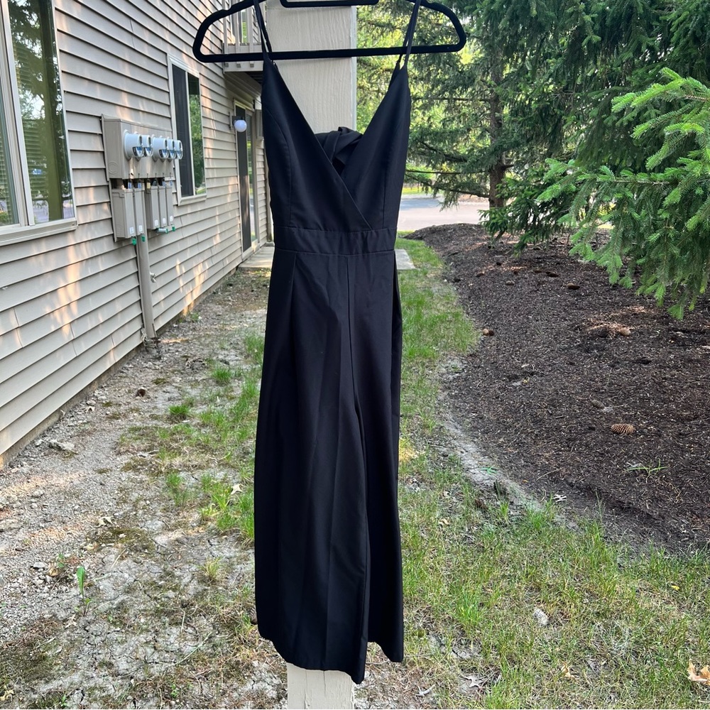 SHEIN V-Neck Sleeveless Ribbon Tie Back Jumpsuit - Picture 2 of 5